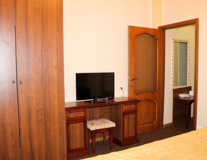 Люкс 2-месный 2-комнатный корп.1 - Санаторий «Здоровье» Железноводск